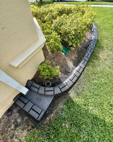 Short Framed Splash Block Short Framed Splash Block